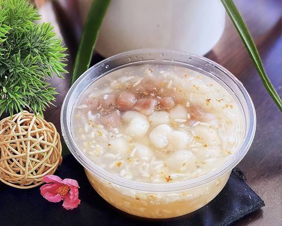 S21 Sweet Rice Wine with (Riceball) Soup 酒酿圆子糖水